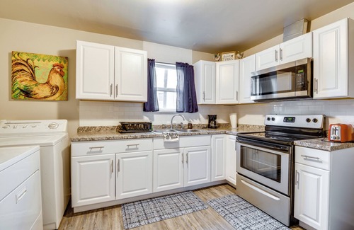 Twin Falls Cabaña | 8 Mi to Shoshone Falls: Pet-Friendly Getaway!