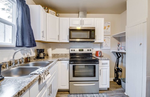 Twin Falls Cabaña | 8 Mi to Shoshone Falls: Pet-Friendly Getaway!