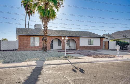Phoenix Casa | 8 Mi to State Farm Stadium Glendale Home with Grill