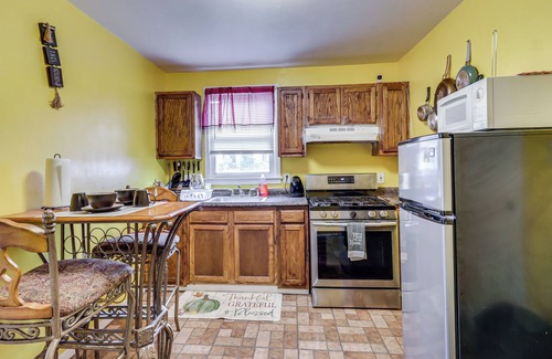 District Heights Casa | 8 Mi to Washington, DC: Pet-Friendly Maryland Home