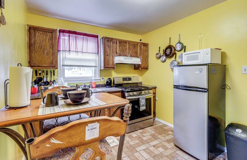 District Heights Casa | 8 Mi to Washington, DC: Pet-Friendly Maryland Home