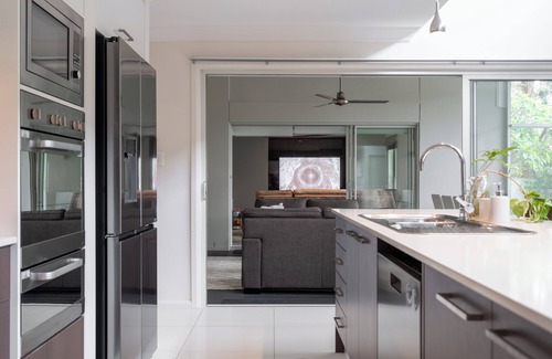 Port Macquarie Casa | 8 min to beach, Sleeps 12 + Pets