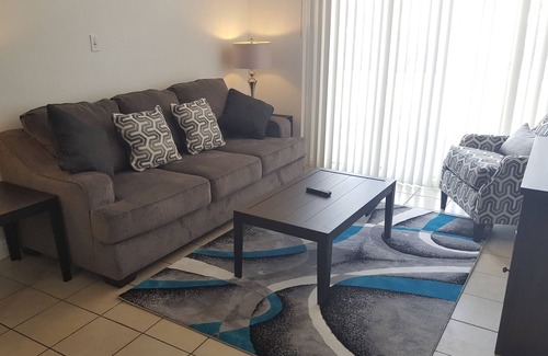 Winchester Apartamento | 8 Min to the strip, w/ Kitchen