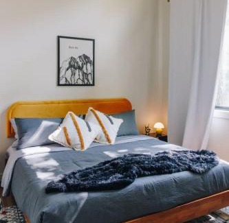 Saint Helens Casa | 8 Min to Zip Lines Unique Stay King Bed