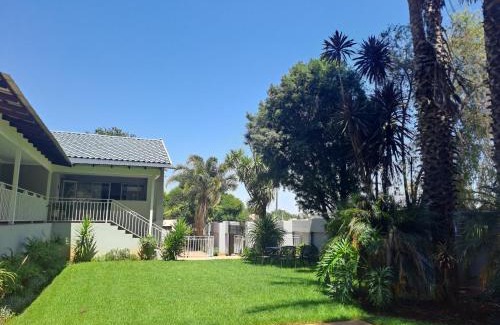Bedfordview Cama Y Desayuno | 8 on Acacia Guesthouse