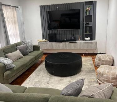 Athlone Casa | 8 on Lorenzo