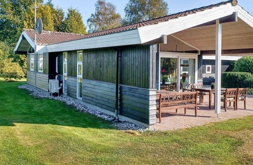 Bøtø By Casa | Moderna casa de vacaciones en Væggerløse con sauna