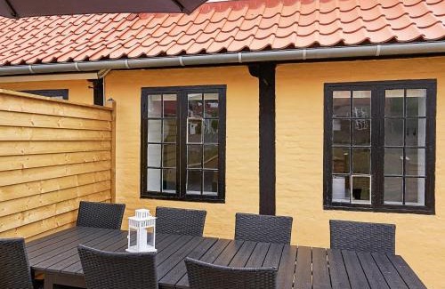 Allinge Casa | 8 person holiday home in Allinge