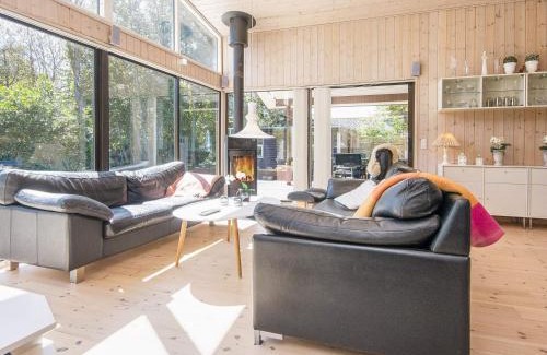 Fjellerup Casa | 8 person holiday home in Glesborg