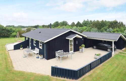 Lonstrup Casa | 8 person holiday home in Hjørring