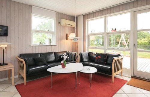 Lonstrup Casa | 8 person holiday home in Hjørring