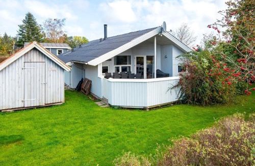 Pøt Strandby Casa | 8 person holiday home in Juelsminde-By Traum