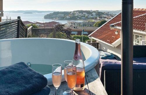 Ellos Casa | 8 person holiday home in ELLÖS