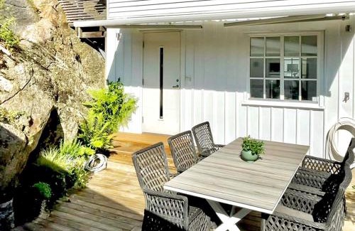 Ellos Casa | 8 person holiday home in ELLÖS