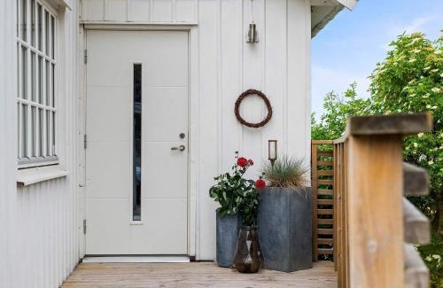 Ellos Casa | 8 person holiday home in ELLÖS
