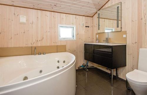 Hejlsminde Strand Casa | 8 person holiday home in Hejls-By Traum
