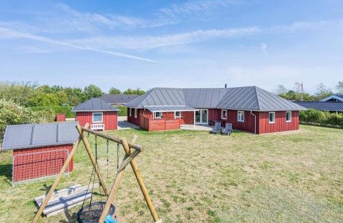 Skaven Strand Casa | 8 person holiday home in Tarm