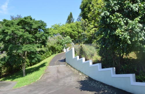 Hillcrest Casa | 8 Sleeper Kingsize Vacation Home Rental Springside Road, Hillcrest Park, Durban