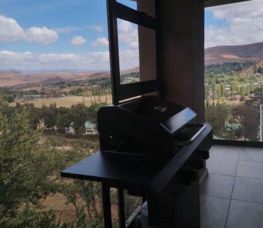 Clarens Apartamento | 8 Sleeper Villa and 4 Sleeper Flatlet