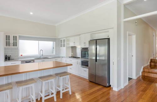 Kianga Casa | 8 Sunnyside Crescent Kianga