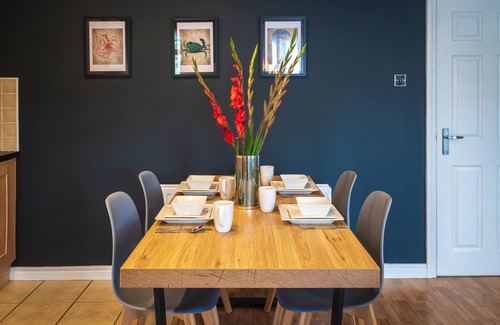 Ballycastle Casa | 8 The Abbey