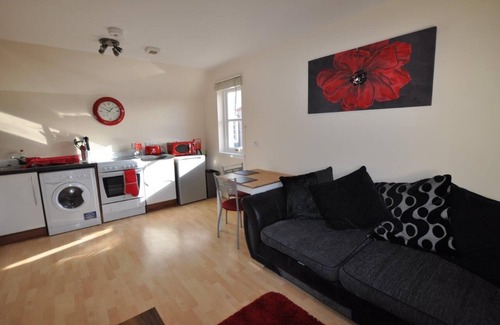 Forres Apartamento | 8 Varis Apartments