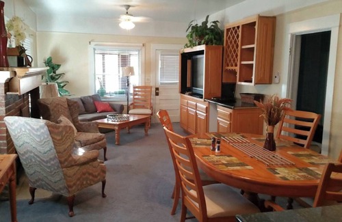 Downtown Klamath Falls Casa | 80+Day❤️of Downtown | SmartHouse | 4KTV | King, 2 Queens, Double + Twin | BBQ, P