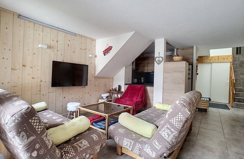 Saint-Jean-dʼAulps Apartamento | 80 m² Apartamento ∙ 4 habitaciones ∙ 9 personas