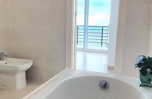Torremolinos Apartamento | 80 m² Apartamento ∙ 2 habitaciones ∙ 6 huéspedes