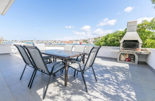 Rogoznica Apartamento | 80 m² Apartamento ∙ 2 habitaciones ∙ 6 huéspedes