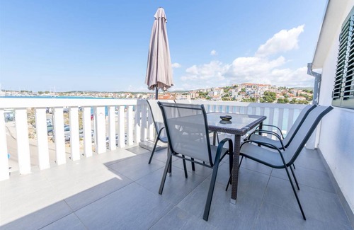 Rogoznica Apartamento | 80 m² Apartamento ∙ 2 habitaciones ∙ 6 huéspedes