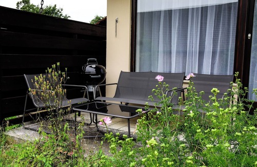 Nassenfels Apartamento | 80 m² apartment, own entrance, terrace and garden, close to shopping facilities