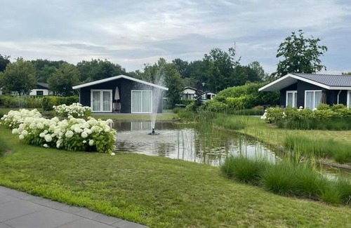 Municipality of Veldhoven Chalet De Esquí | 80 m² Chalet ∙ 3 bedrooms ∙ 6 guests