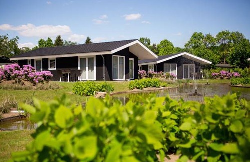 Municipality of Veldhoven Chalet De Esquí | 80 m² Chalet ∙ 3 bedrooms ∙ 6 guests