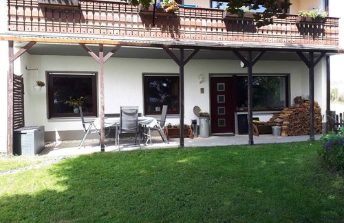 Sundern-Allendorf Apartamento | 80 m², ideal para familias, apartamento sin barreras, con vistas al campo de golf