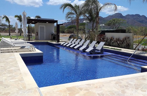 Punta Chame Condominio | 80 pasos para la arena blanca y el agua azul