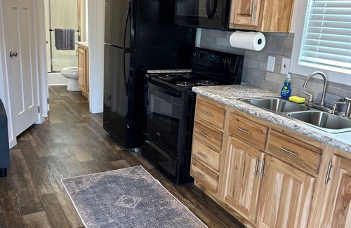 Honey Grove Cabina | 802 Charming cabin in Honey Grove with AC and WiFi