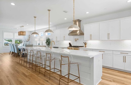 Silver Sands Casa | 8022 Thomas Dr. Luxury! Heated Pool - Sleeps 24