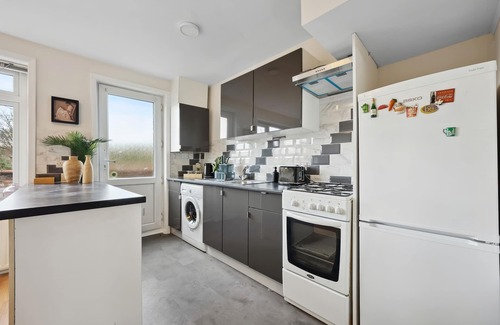 Edgware Apartamento | Moderno-Apartamento-Baño Privado