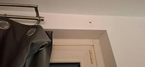 Grinzing Apartamento | 80m2 Apartment with Terrace & Free Parking