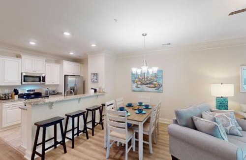 Murrells Inlet Apartamento | 81 Del Ray Drive 2B 3 Bedroom condo with pool close to the Marshwalk