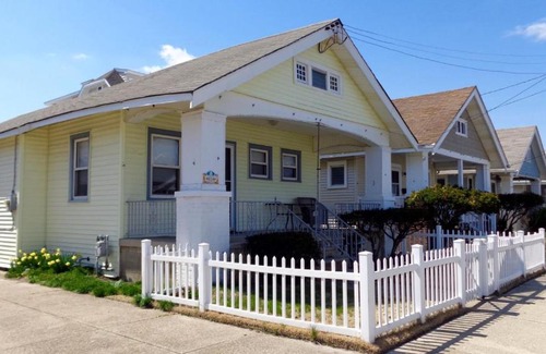 North End Casa | 814 Stenton Ave