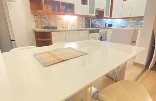 Belso-Ferencvaros Apartamento | Apartamento 82 m² con vista al Danubio – Centro, check-in 24h