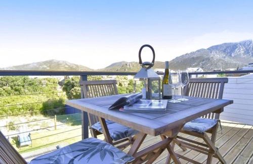 Pringle Bay Villa | 82 Steps to the Beach