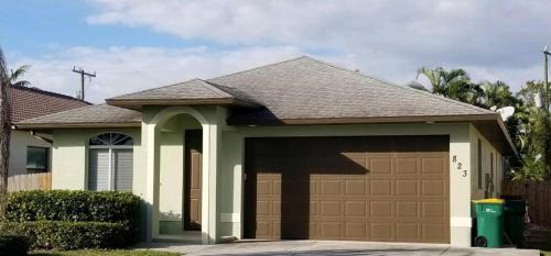 Naples Park Casa | 823 104th ave. N. Naples