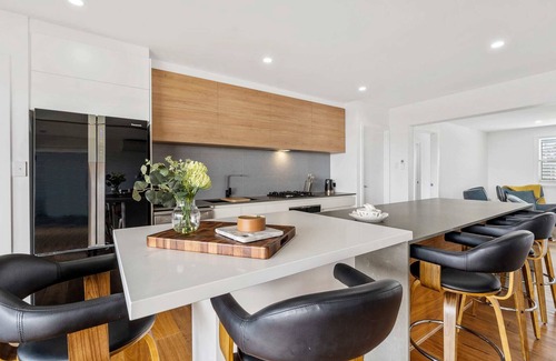 Goolwa South Casa | 83 Barrage Rd - A Riverside Stunner!