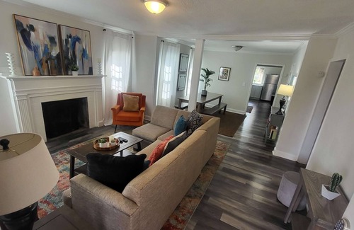 Crestline Heights Casa | 83rd Street Comfy Cottage
