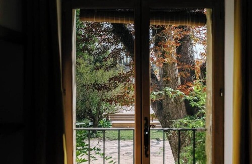 Althen-des-Paluds Casa | 84B5 - Hibiscus, suite in an 18th century Provencal farmhouse