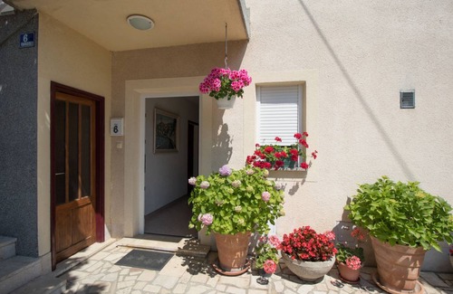 Novi Vinodolski Apartamento | 85 m² Apartamento ∙ 2 habitaciones ∙ 5 huéspedes