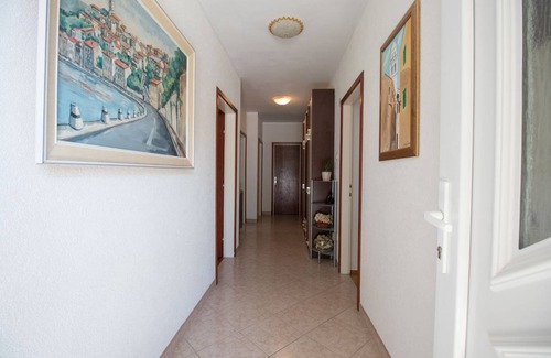 Novi Vinodolski Apartamento | 85 m² Apartamento ∙ 2 habitaciones ∙ 5 huéspedes
